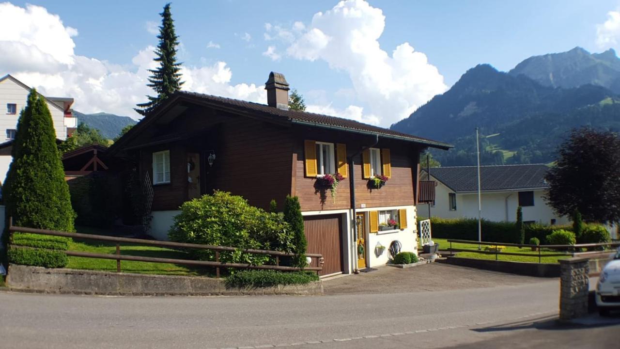 Free Spirit Chalet Fluehli Bagian luar foto
