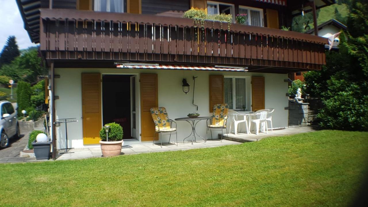 Free Spirit Chalet Fluehli Bagian luar foto